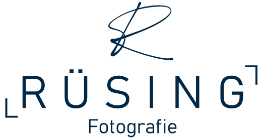 Rüsing Fotografie
Luis Rüsing
Augustastraße 14 
40477 Düsseldorf 
01577 / 94 49 377
